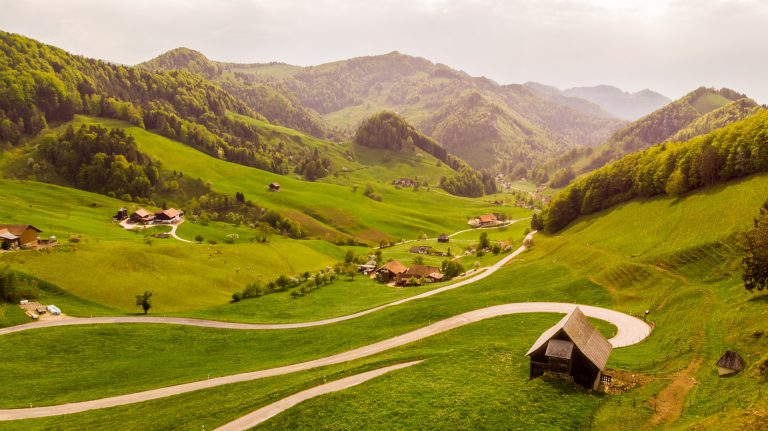 P2P-Solution-introduced-by-a-scheme-provider-to-the-Swiss-market-As-an-alternative-to-the-dominant-offer-from-twint